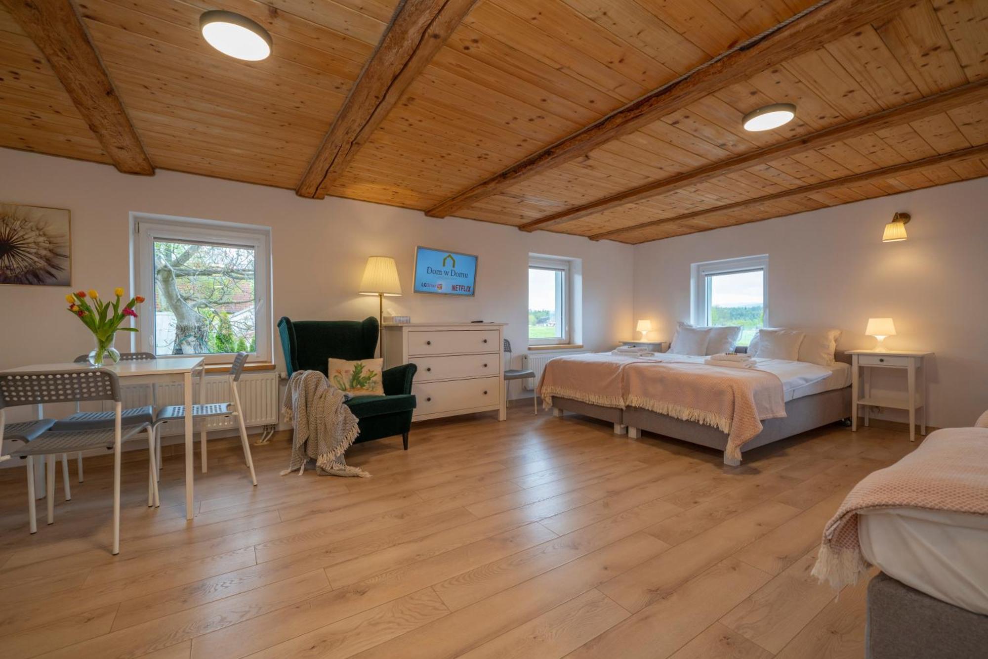 Dom W Domu - Izera Glamping Bed and Breakfast Gajowka  Rum bild
